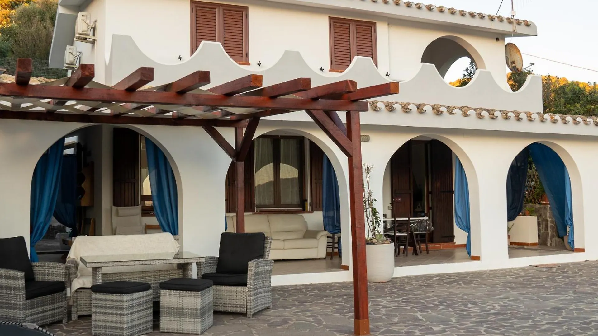 Villa Quattro Archi Marongiu Italy